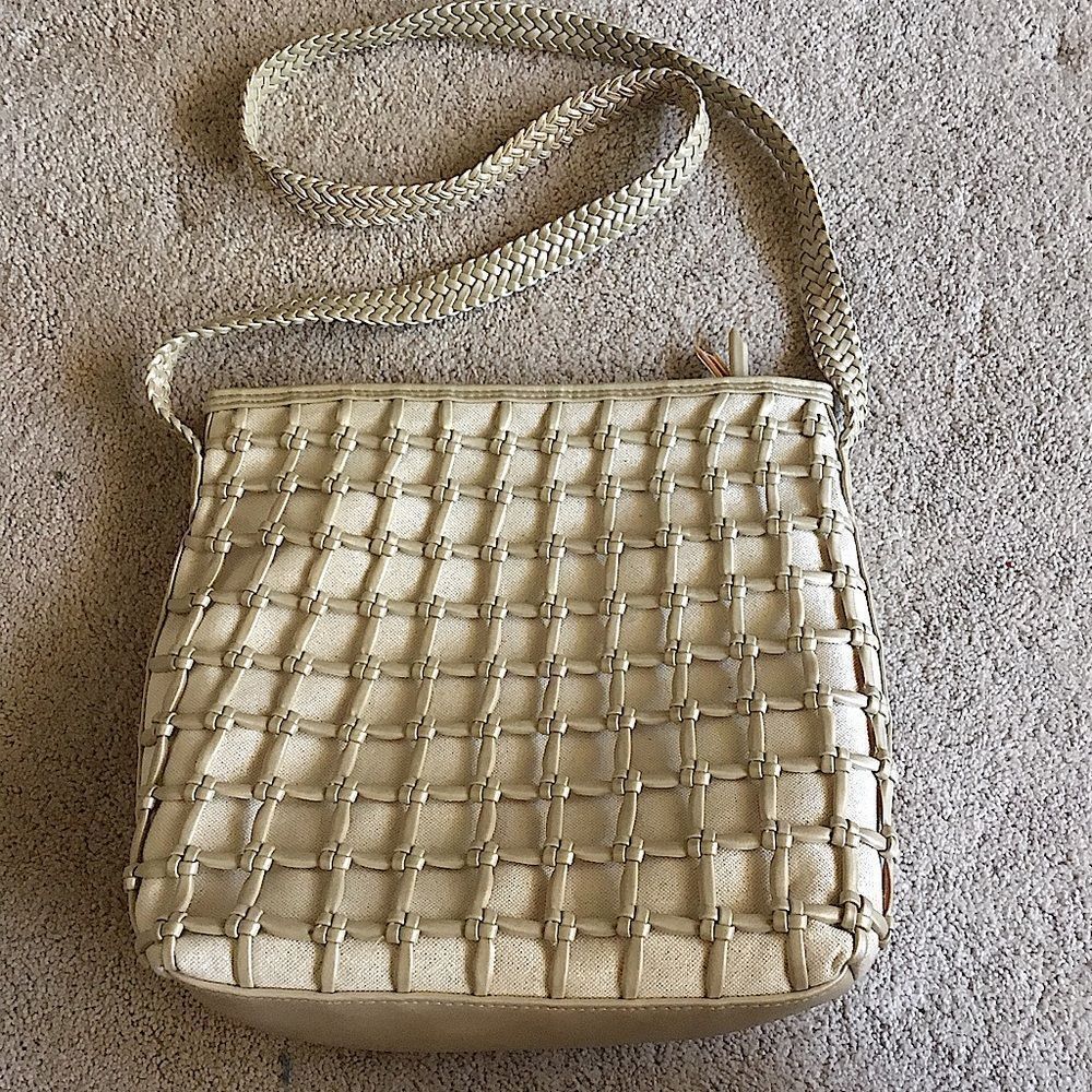 Vintage 90s Tianni Elegant Gold Woven Shoulder Bag